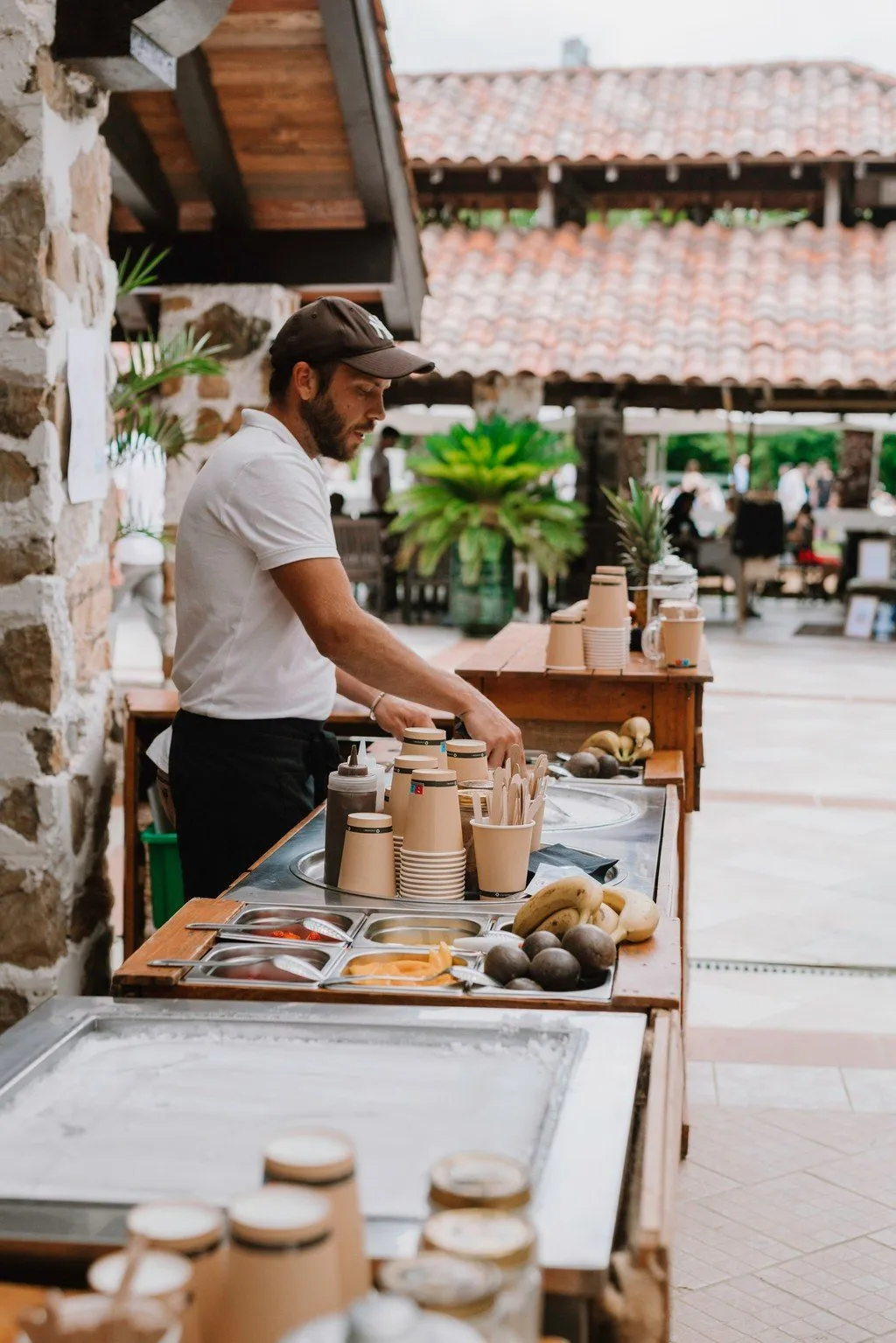 Atelier culinaire avec un chef sur la terrasse du Domaine